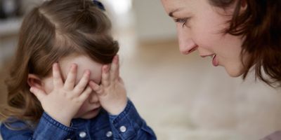 Как справится с детской застенчивостью? Рекомендации для родителей.