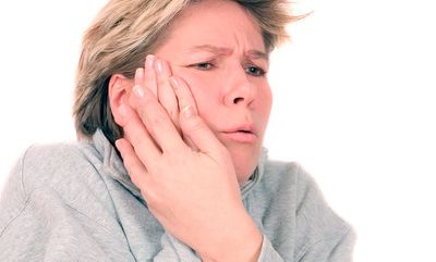 Почему болит зуб после лечения кариеса?